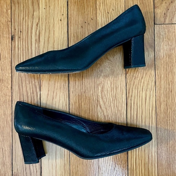 Stuart Weitzman Textured Black Pumps - Picture 4 of 7